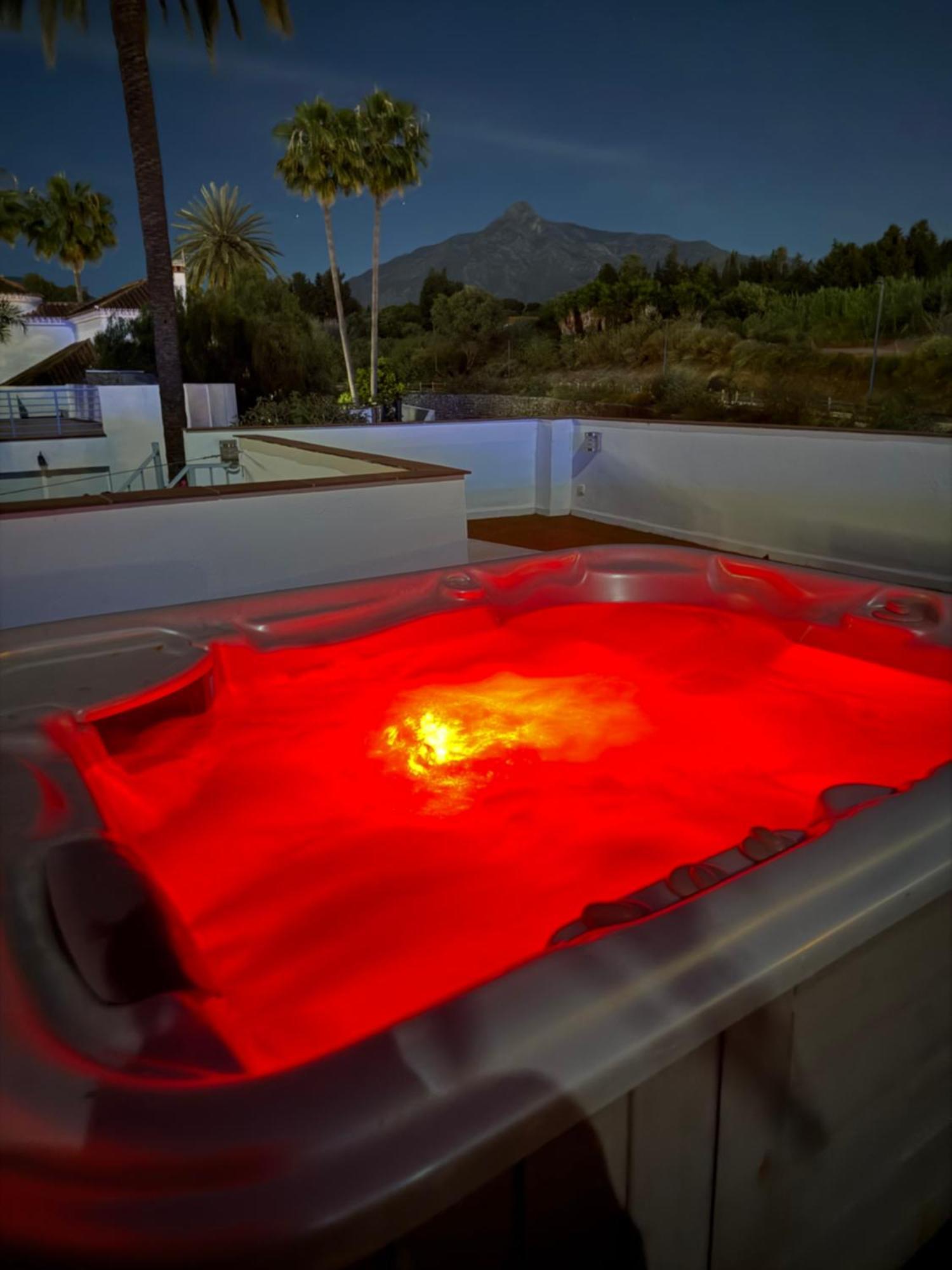 Puerto Banus Jacuzzi Close To Breath And Marbella Arena Марбелья Экстерьер фото